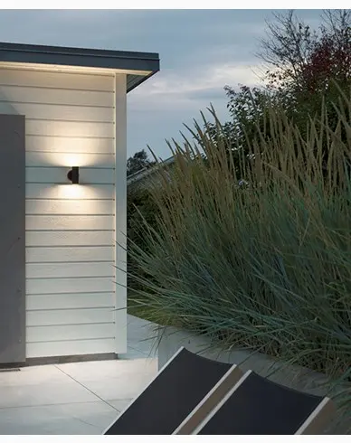 Konstsmide Modena vegglampe opp/ned 2x4W LED sort