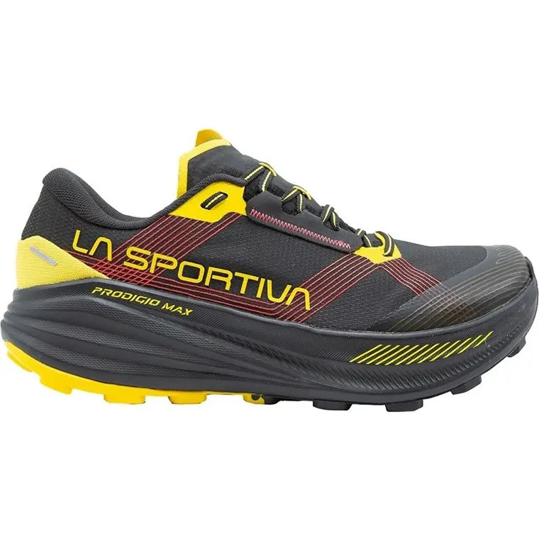 La Sportiva Prodigio Max er designet for idrettsutøvere på ultradistanse og har uovertruffen demping, komfort og beskyttelse for de aller tøffeste løpene du ønsker å takle. Enten du skal på legendariske Tor Des Geants, Swiss Peak, Tahoe 200 eller en av ma