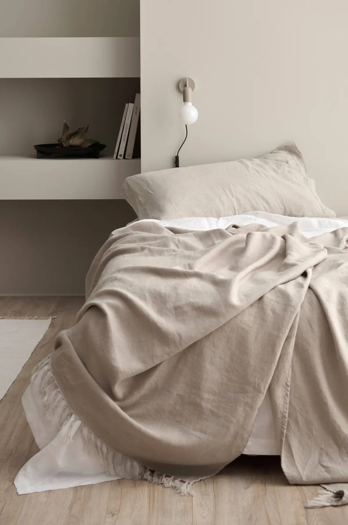 Sengeteppe Kiyoko i vasket lin Linbeige