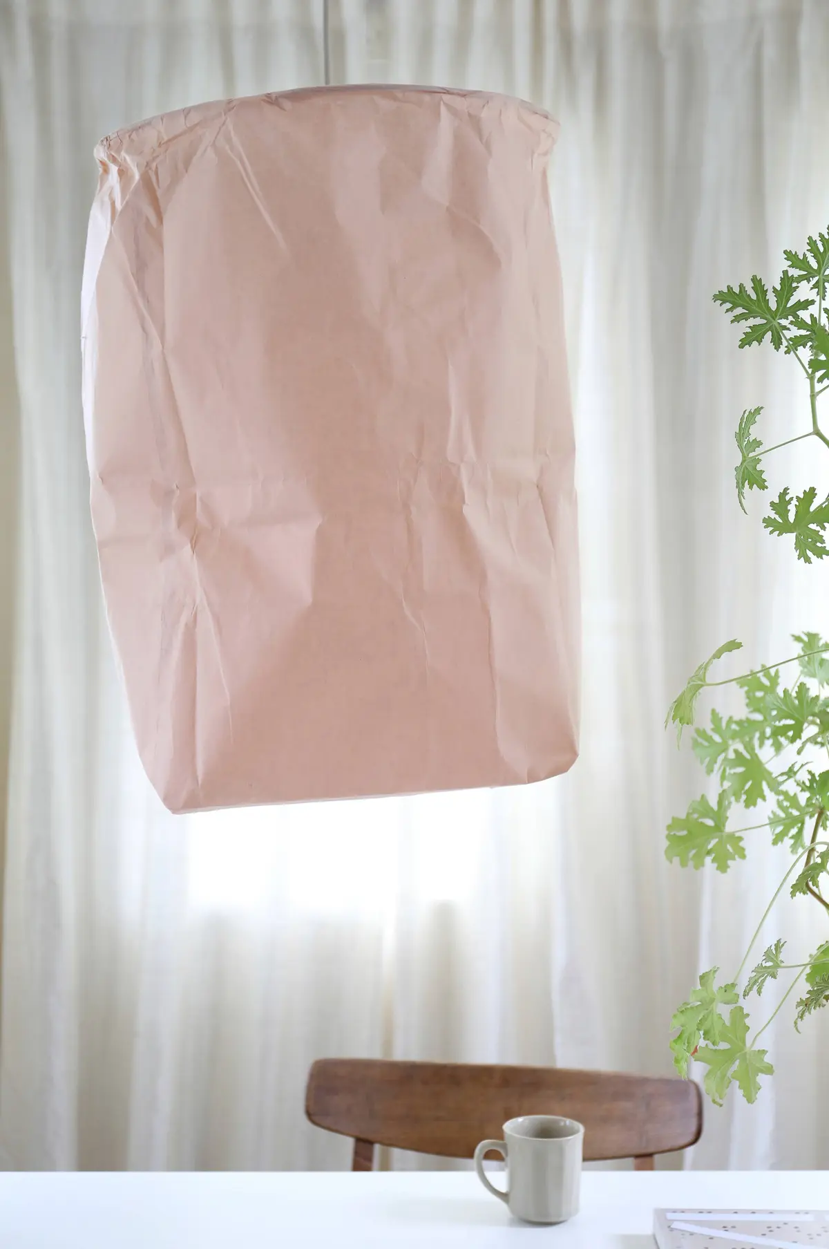 Lampeskjerm Khom Loy, kulørt Rustpink