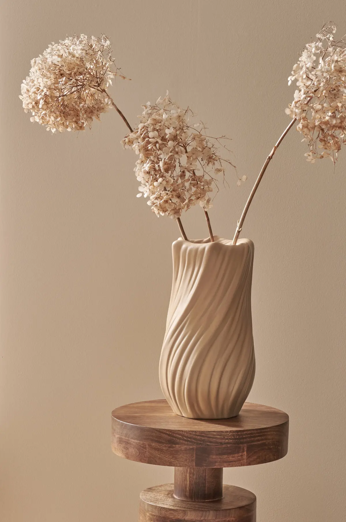 Vase Hilma høyde 30 cm Dk beige
