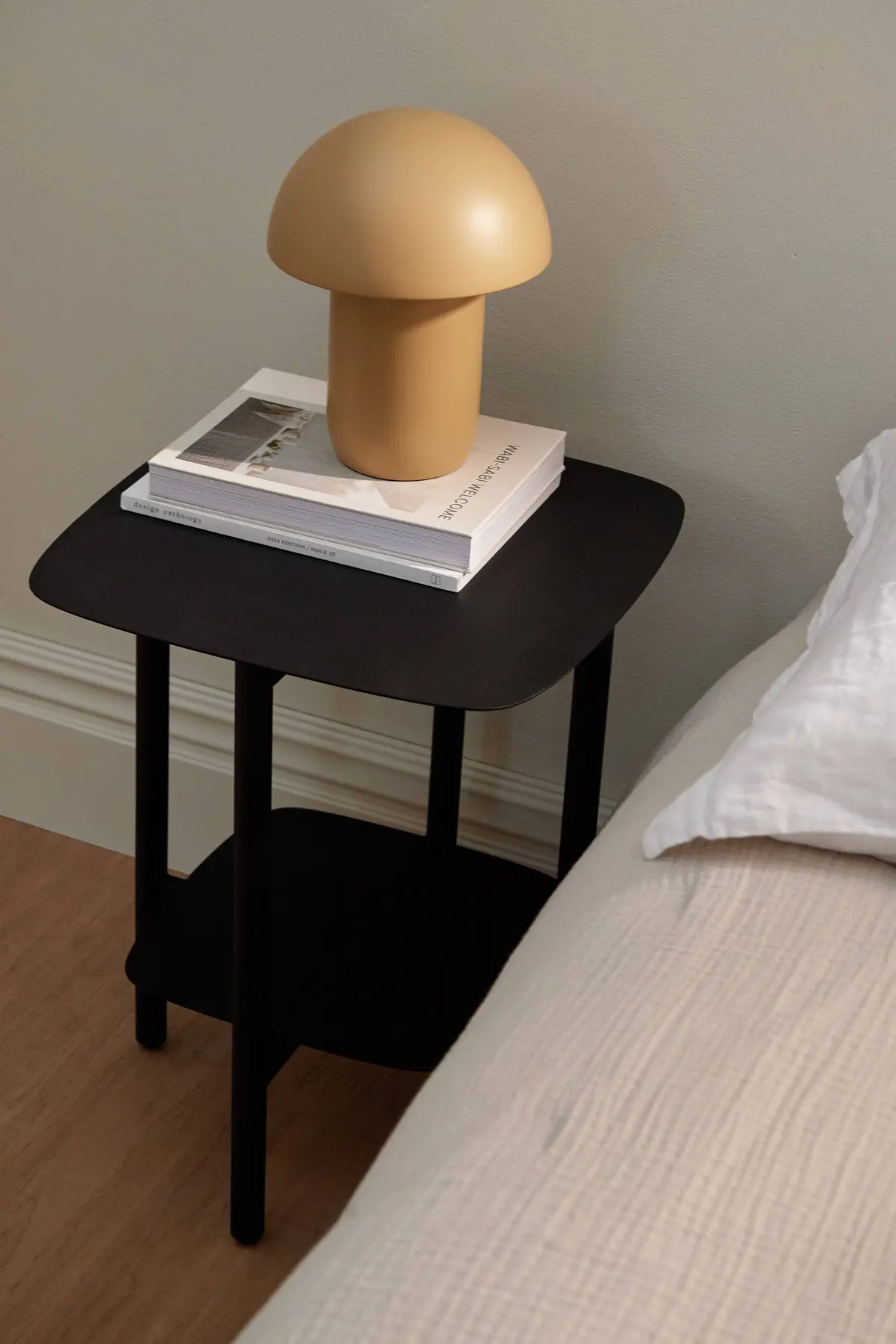 Sidebord / Nattbord Carl Svart