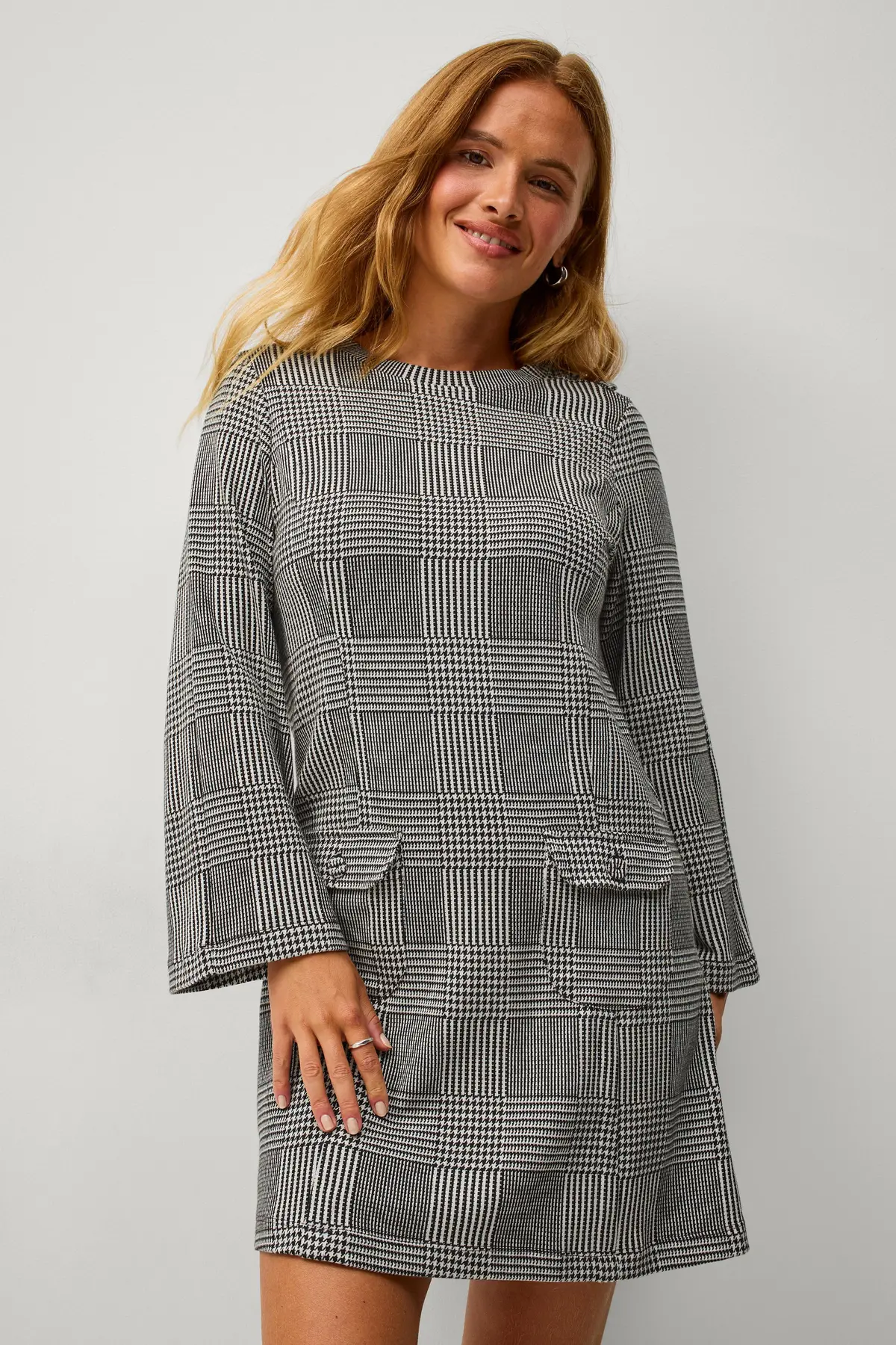 Kjole Janet Dress Black/white
