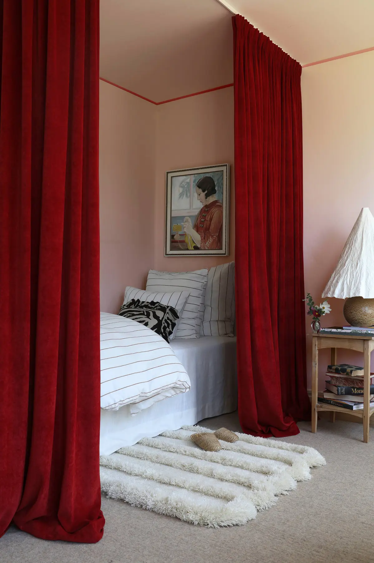 Gardin Velour Red