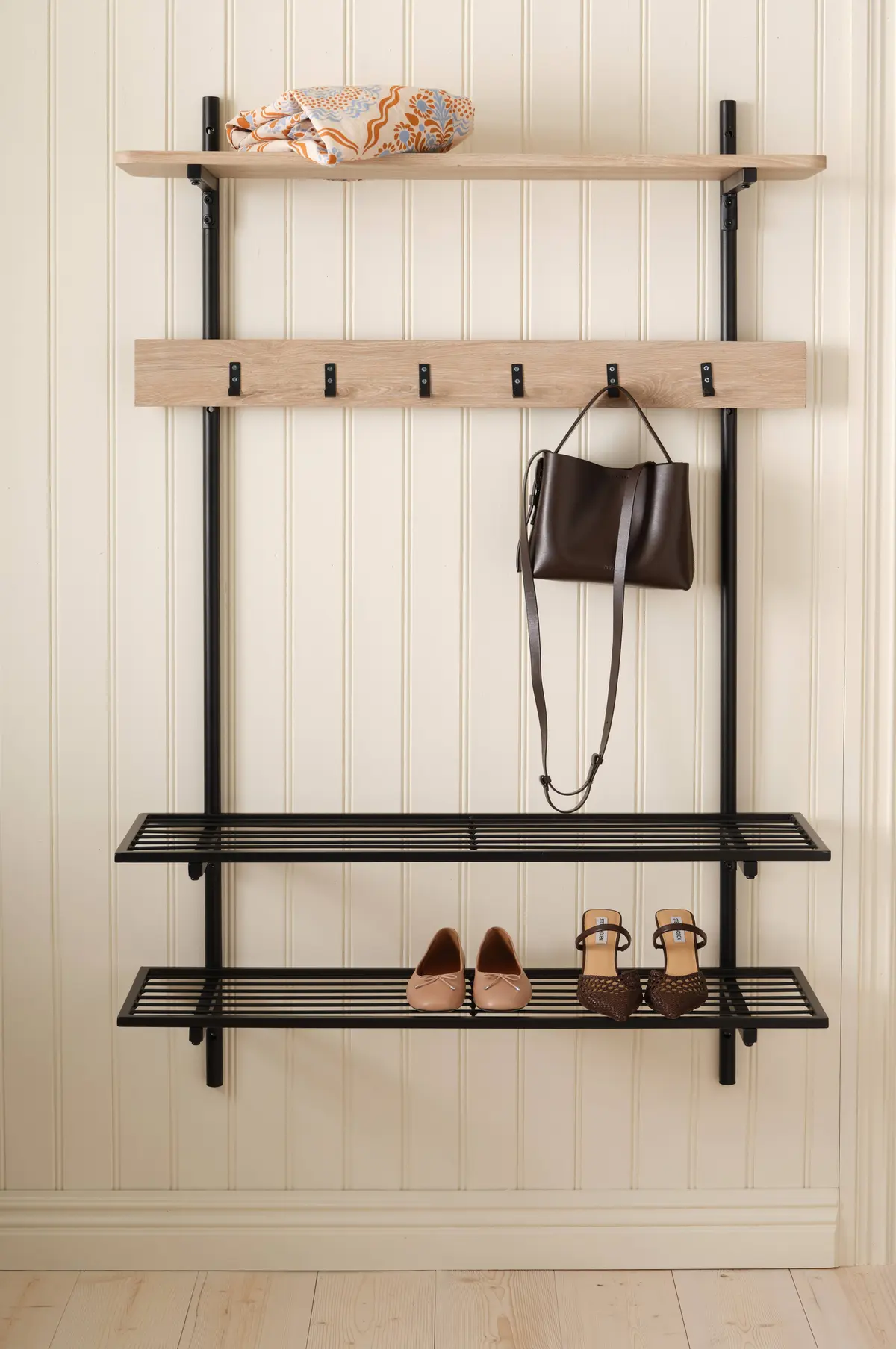 Klesstativ Gilda Beige farge