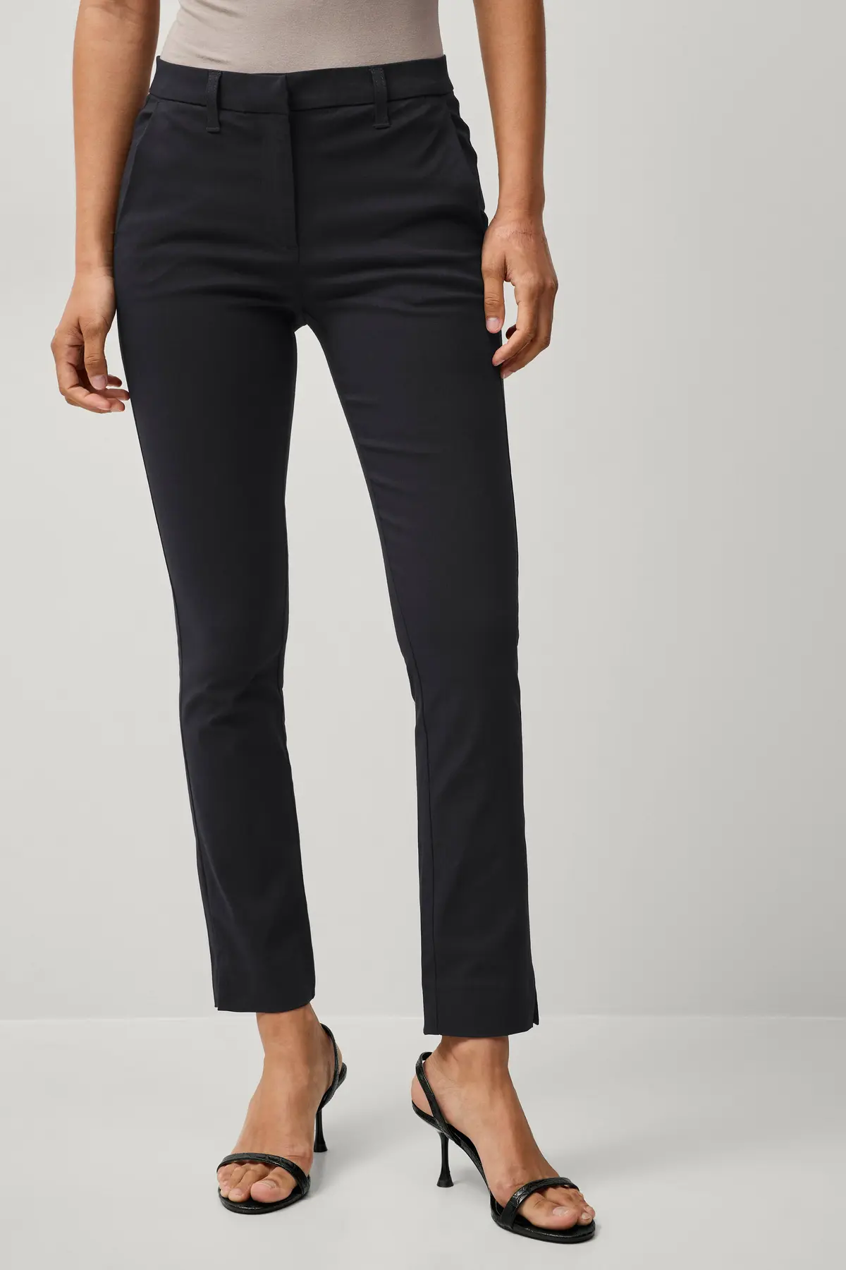 Flexy Slim fit bukser i superstretch Svart
