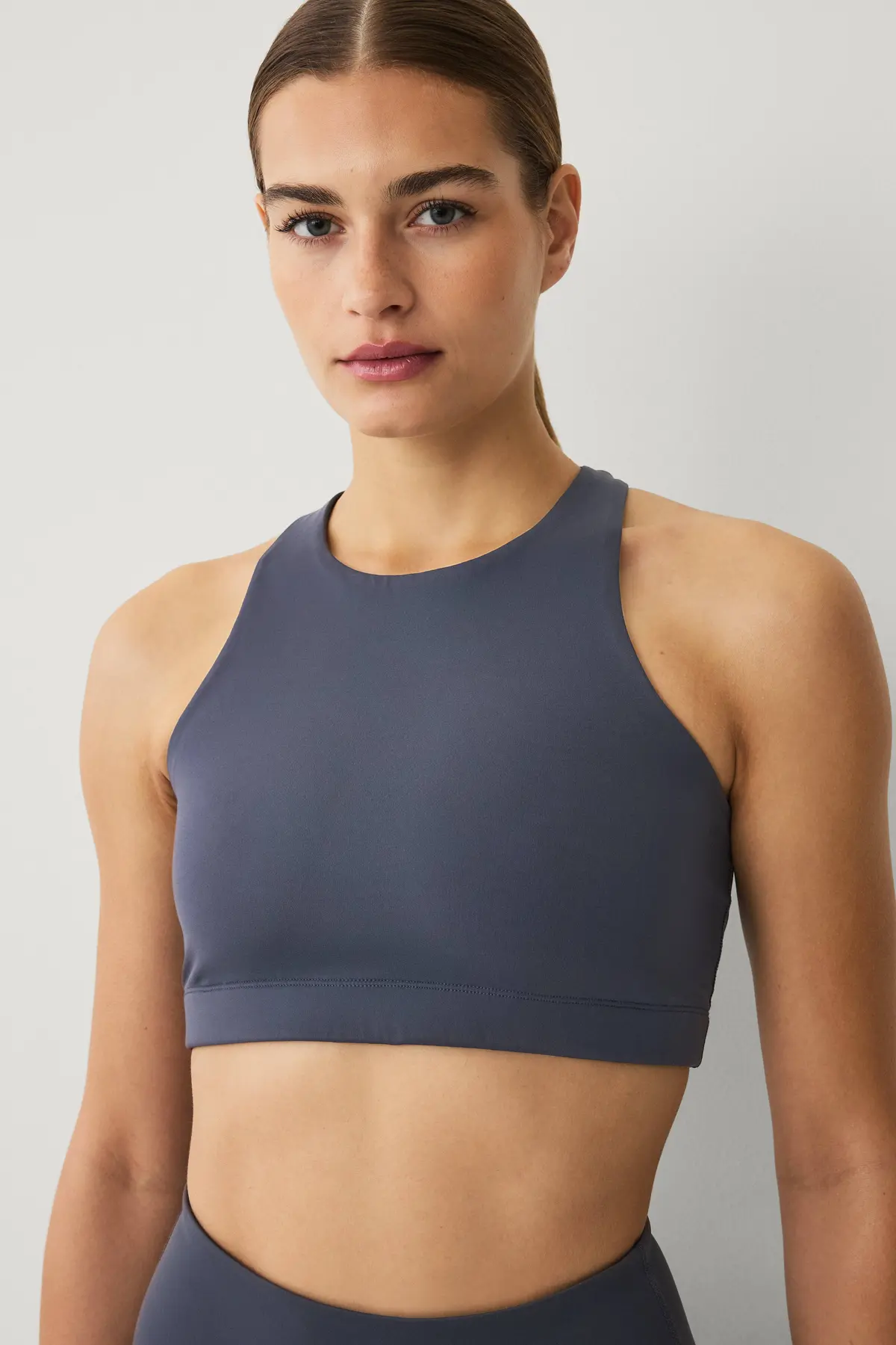 Sports-BH Studio Bra High Neck Core Mørk grå