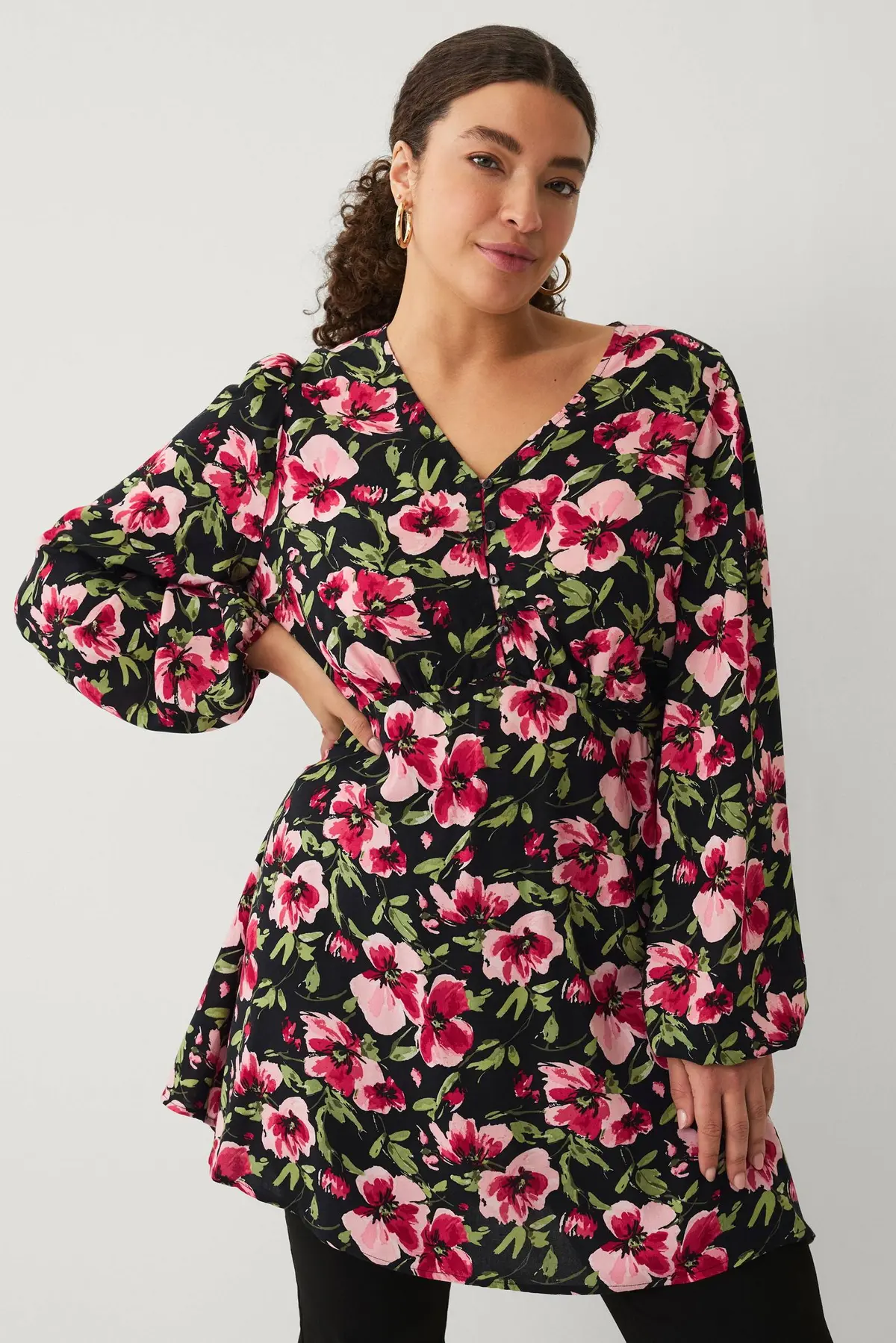 Tunika med v-hals Svart med rosa blomst