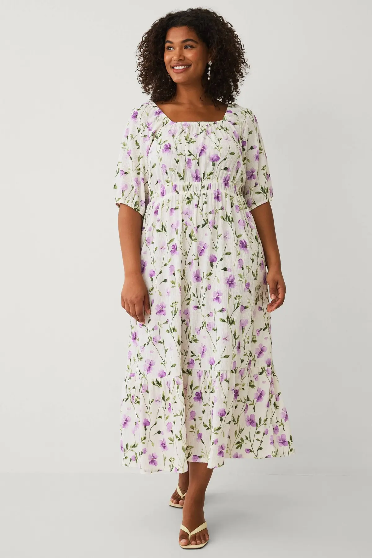 Maxikjole med puffermer Lilla-blomstret