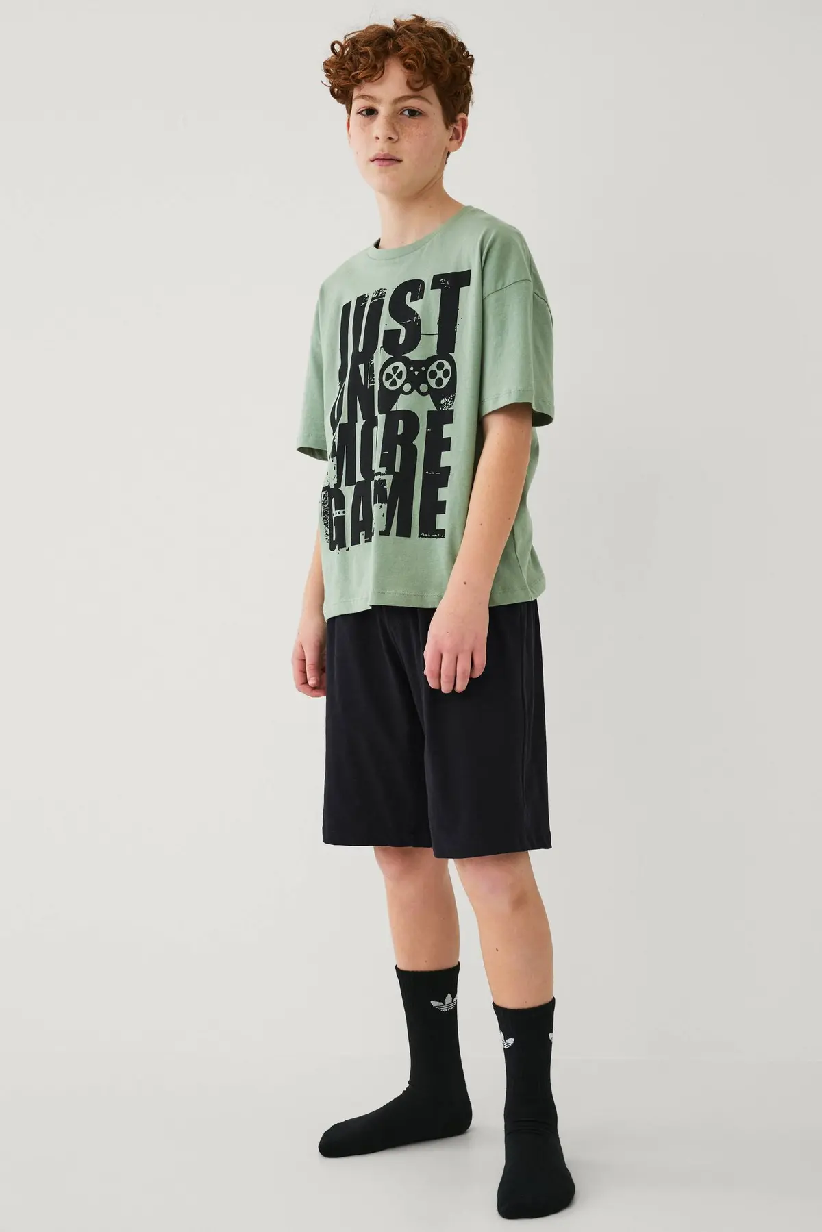 Pysjsett med t-skjorte og en shorts Grønn/svart