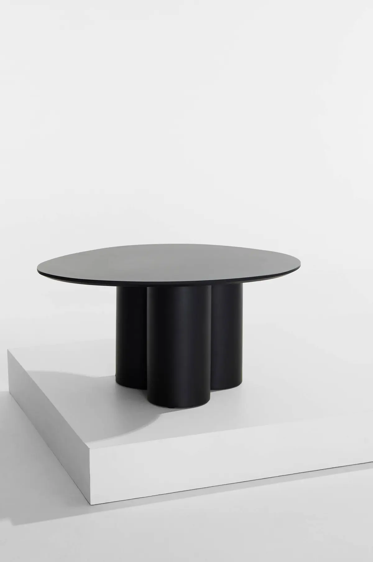 Remi sidebord 78x61 cm Matt black