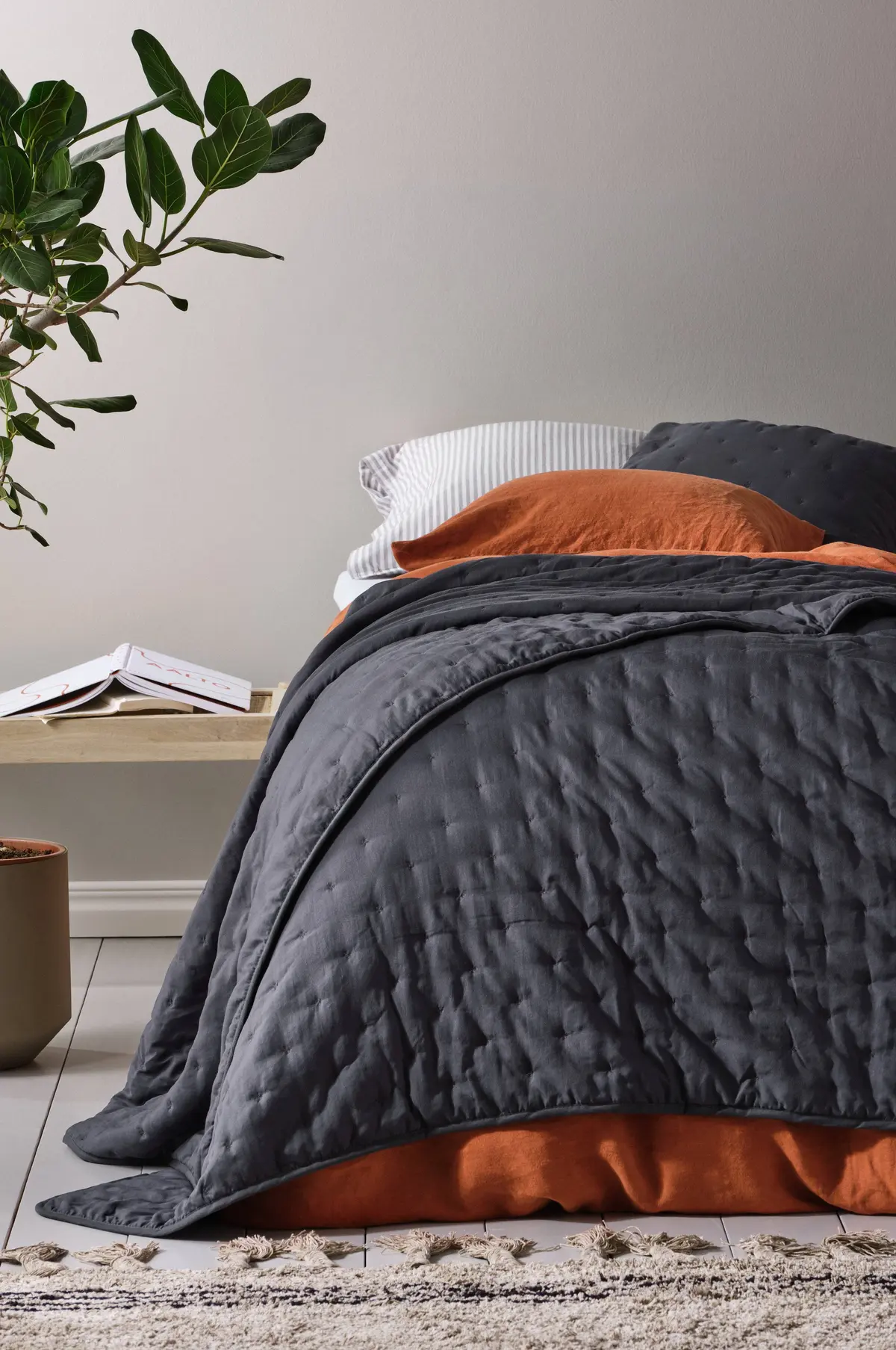 Bedspread 180 Calm sengeteppe