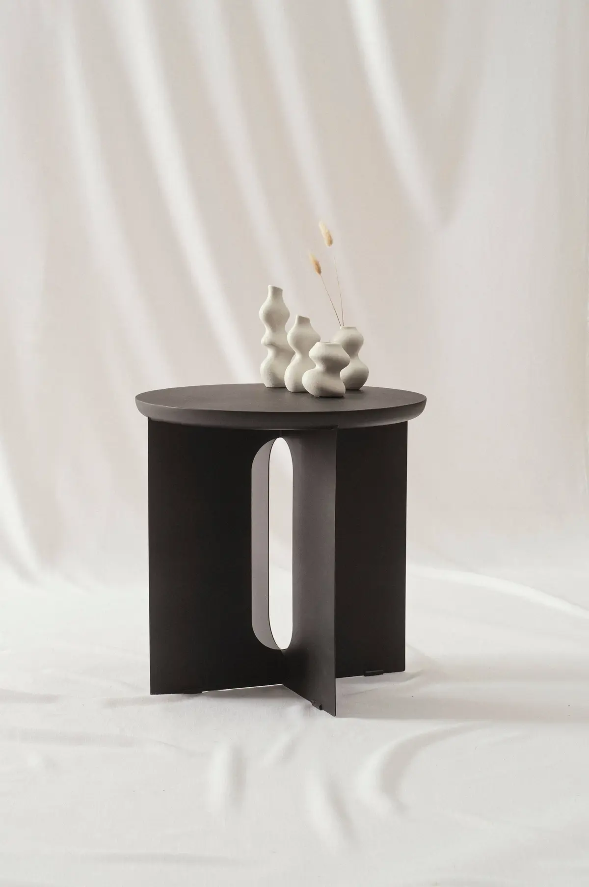 THUSIS sidebord diameter 51 cm
