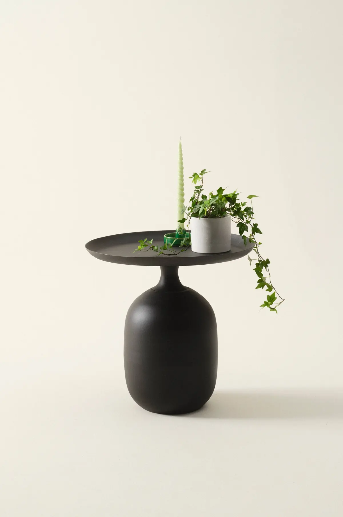 AMDEN sidebord diameter 49,5 cm
