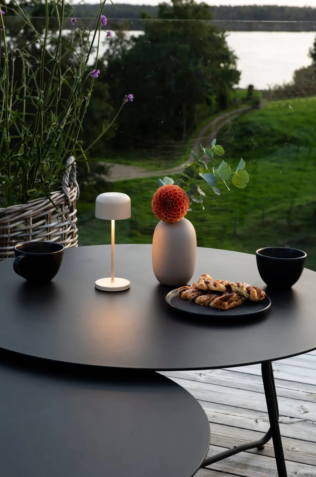 LILLE MINI bordlampe oppladbar utendørs
