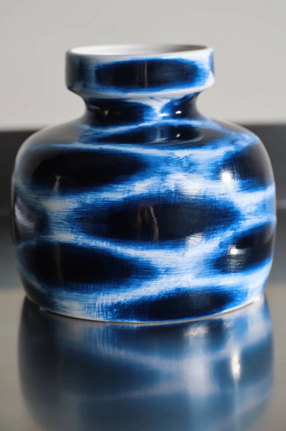 KARI vase