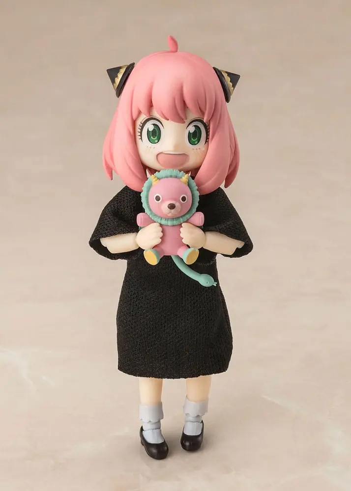 Anya Forger Casual Attire S.H. Figuarts Action Figure 8 cm