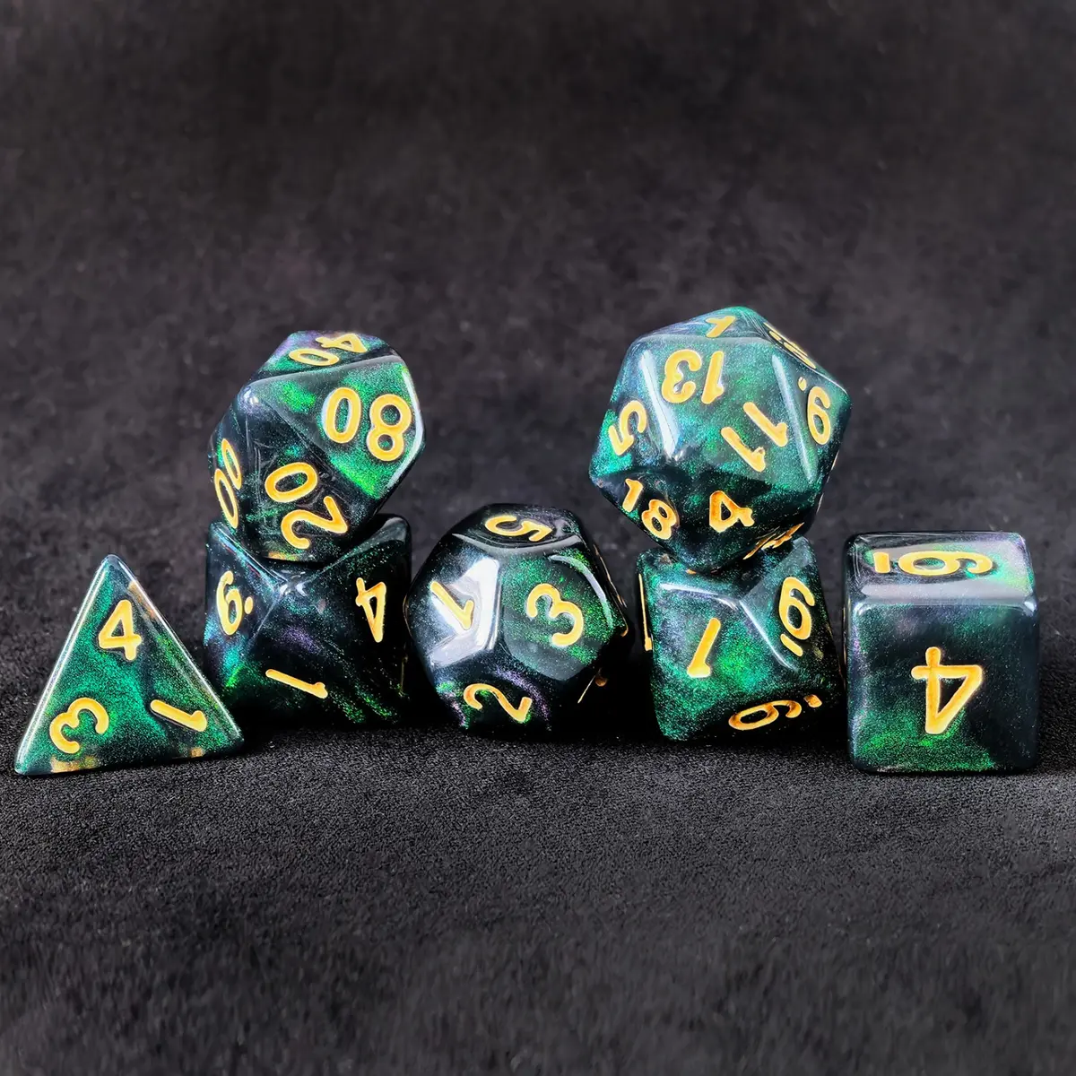 Moonstone Poly Emerald /Gold (7)