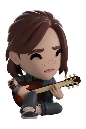 Ellie Vinyl Figure 9 cm