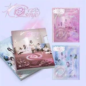 COSMIC [Photo book ver.]