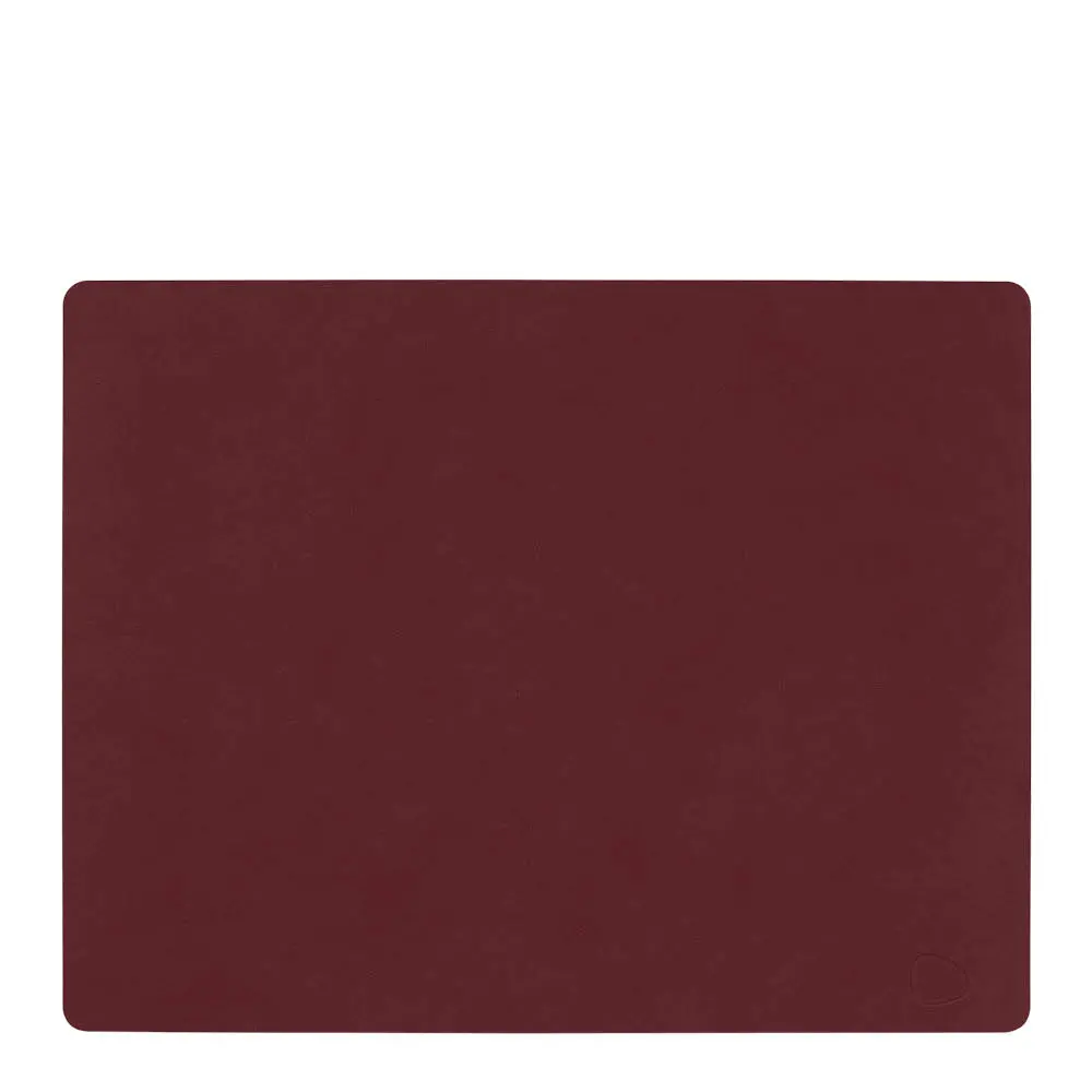 LIND DNA Nupo Square bordbrikke 35x45 cm Burgundy
