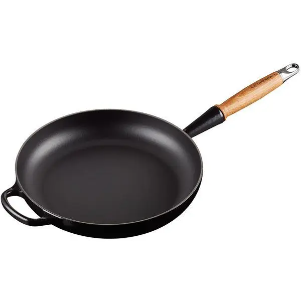 Signature støpejernspanne med trehåndtak 28 cm black
