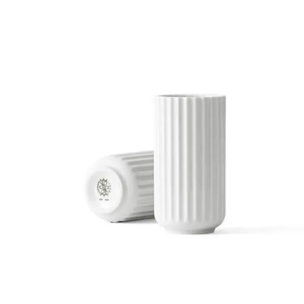 Vase i porselen 10,5 cm hvit