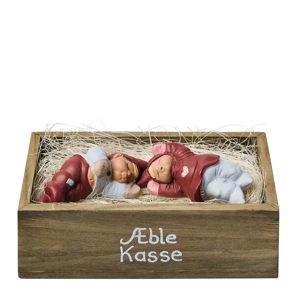 Adam & Annika nisser i trekasse 13,5 cm