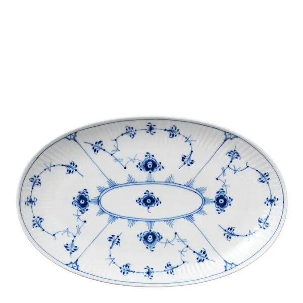 Musselmalt Riflet asjett oval 23 cm hvit/blå