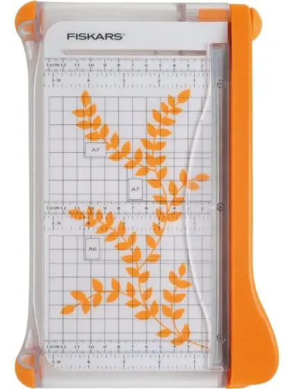 Fiskars papirgiljotin A5 - 22 cm kuttelengde