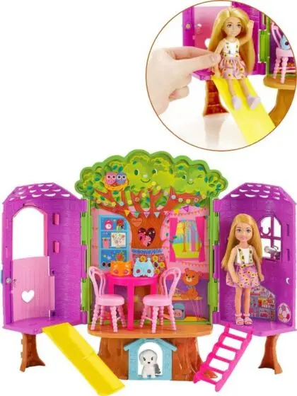Barbie Chelsea lekesett med trehus og dukke samt tilbehør
