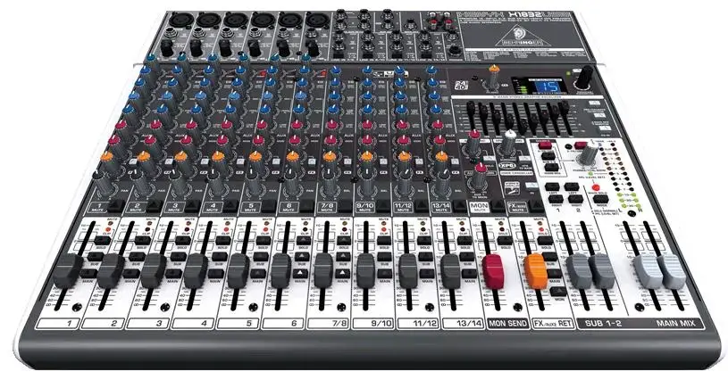 Behringer Xenyx X1832USB