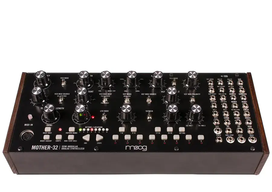 Moog Mother-32 modulær synthesizer