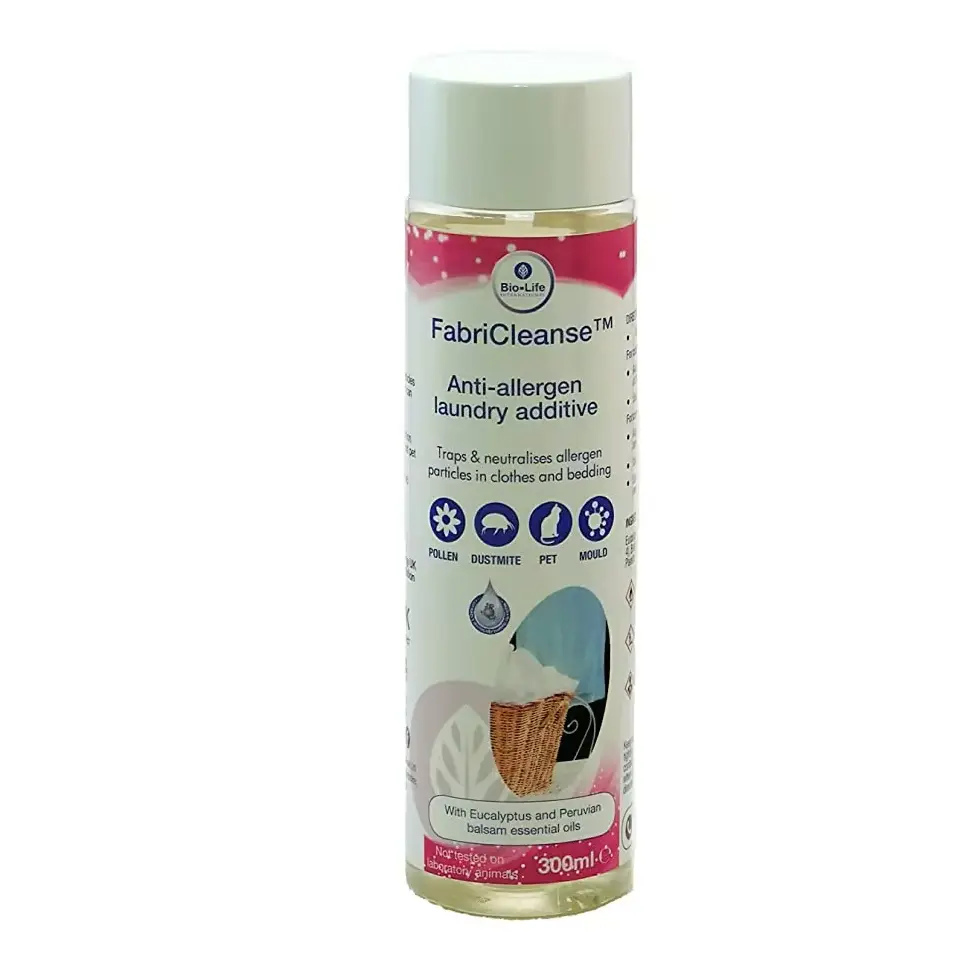 Bio-Life FabriCleanse 300ml - fuglebutikken.no