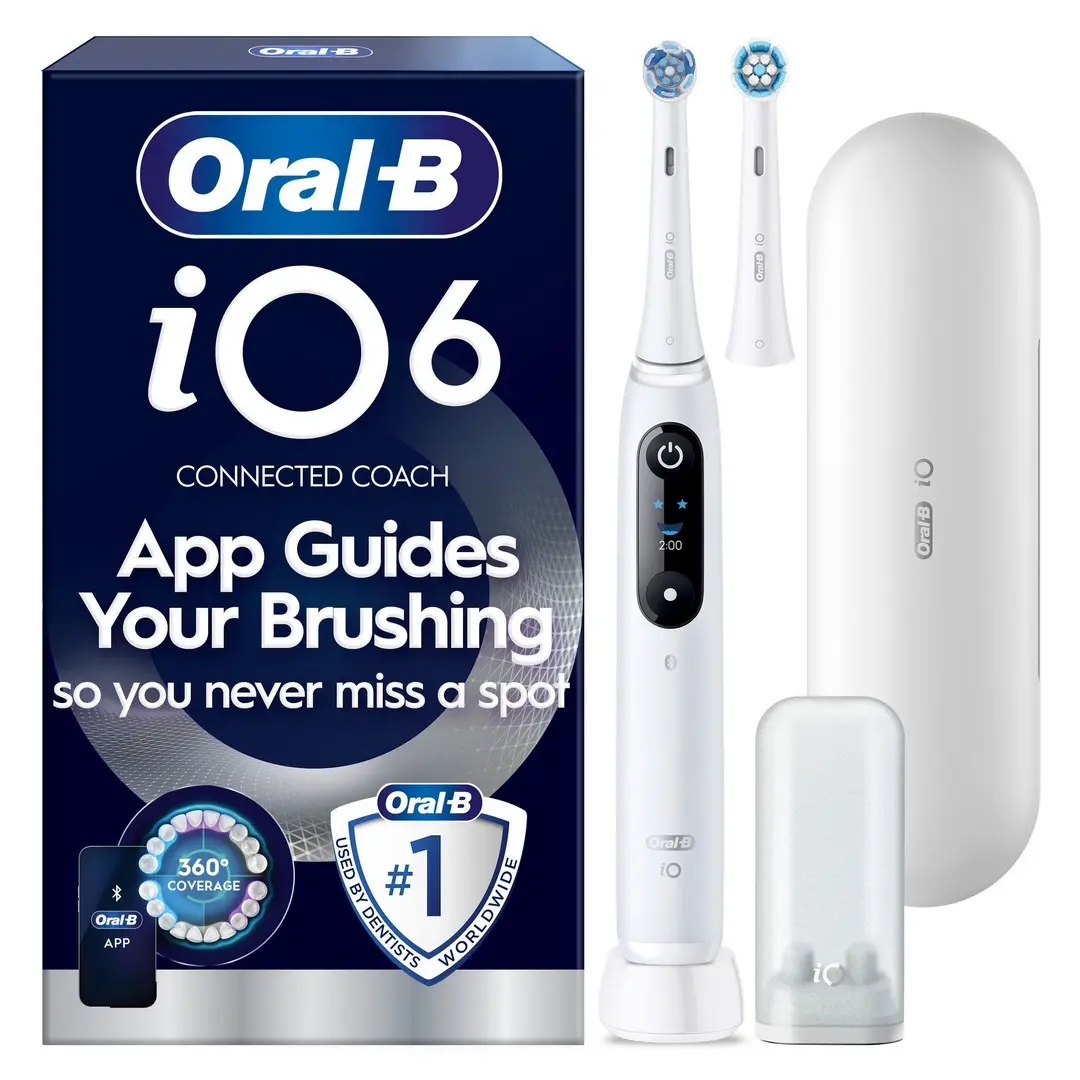 Oral-B iO6 White, Travel Case, Travel Refill Ho