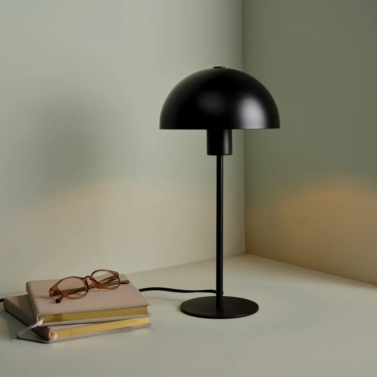 Northlight Ville bordlampe, 40 cm, svart