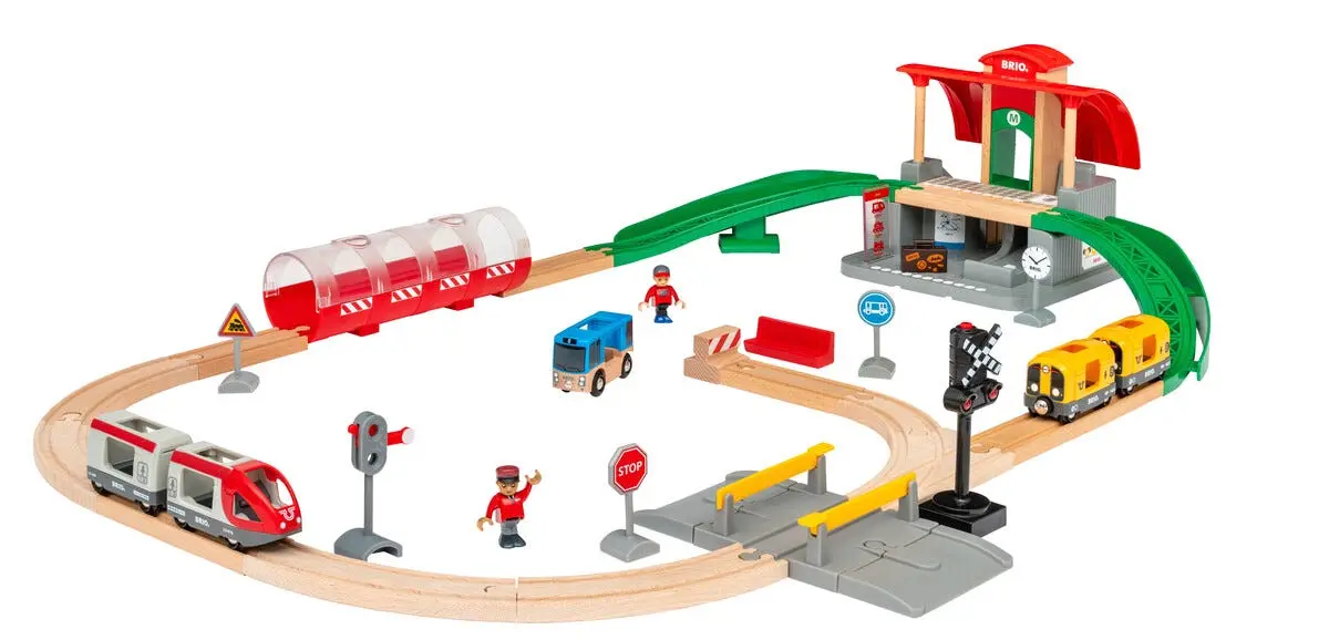 Brio Central Station Set 33989 togstasjon, fra 3 år