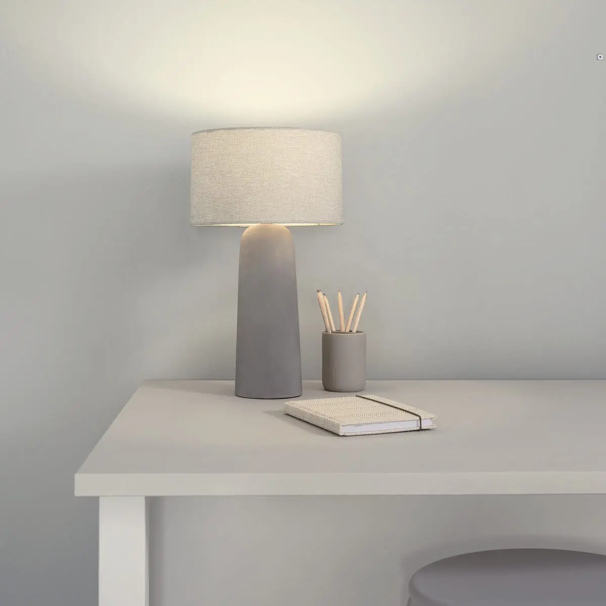 Northlight Malte bordlampe betong, 43 cm