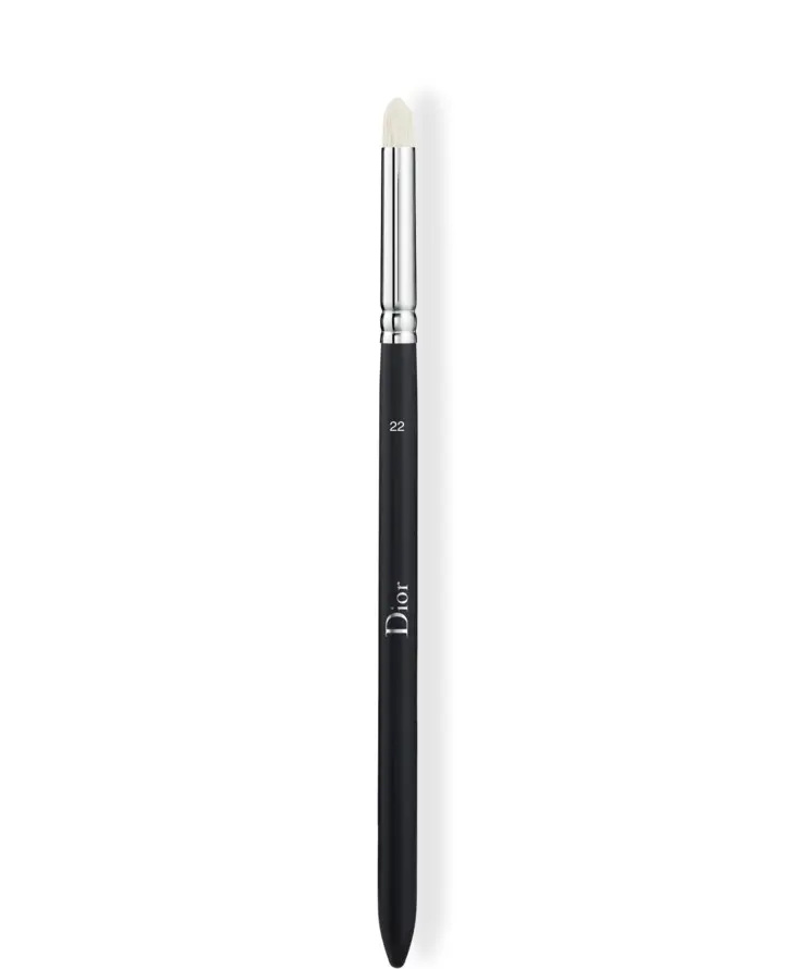 DIOR Backstage Small Eyeshadow Blending Brush N° 22