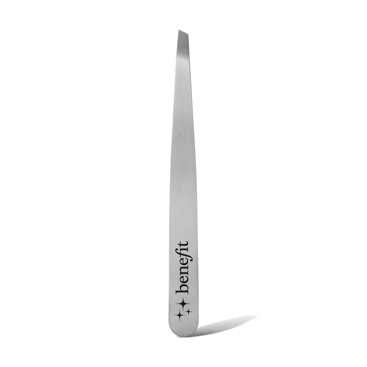 Benefit Shape & Tame – Presisjonsvinklet pinsett