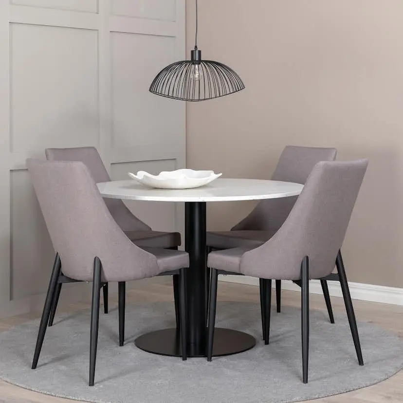 Matgrupp Venture Home Razzia med 4 Leone stolar