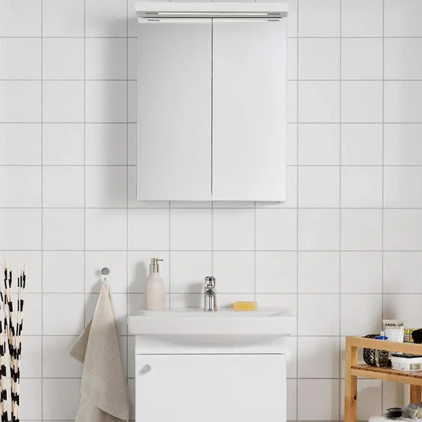Möbelpaket Hafa Life Komplett med Lucka och Spegelskåp 500