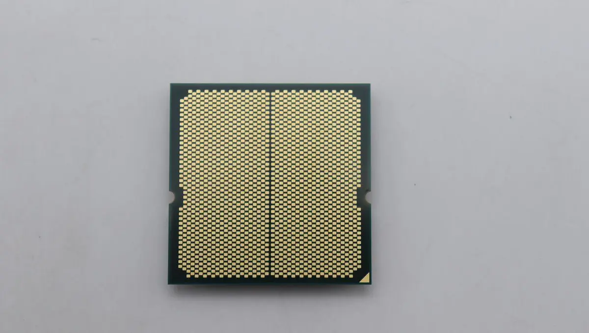 Lenovo - AMD Ryzen 9 7900 12-core