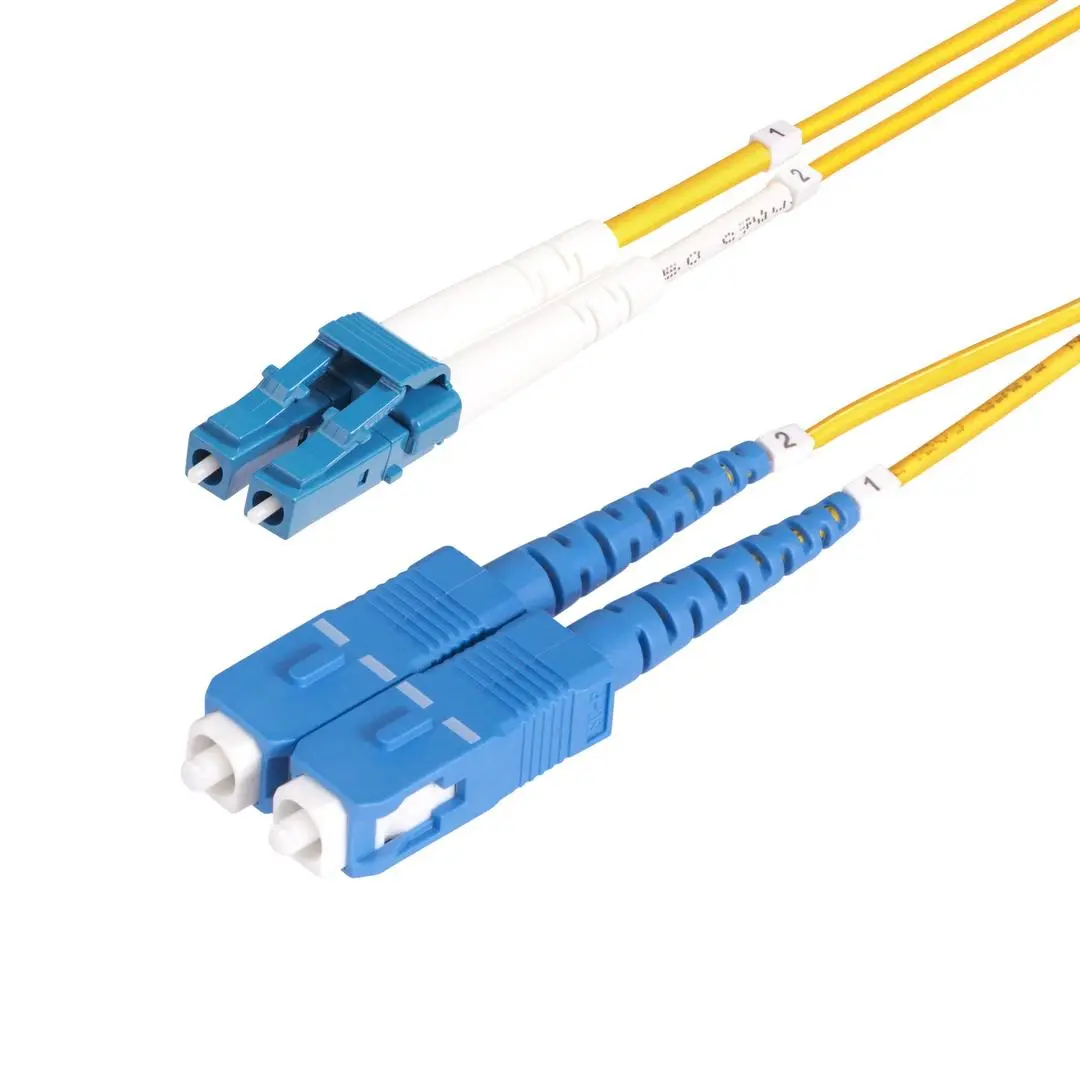 StarTech - 5m (15ft) LC to SC (UPC) OS2 Single Mode Duplex Fiber Optic Cable, 9/125µm, Laser Optimized, 10G, Bend Insensitive, Low Insertion Loss - LSZH Fiber Patch Cord (SMLCSC-OS2-5M) - koblingskabel - 5 m