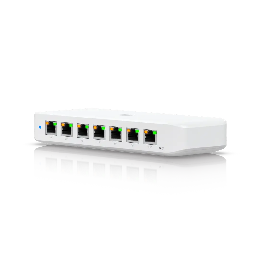 Ubiquiti - Unifi 8-Port GbE PoE Layer 2 Switch (42W) 7x PoE+ output (802.3at), 1x PoE++ input