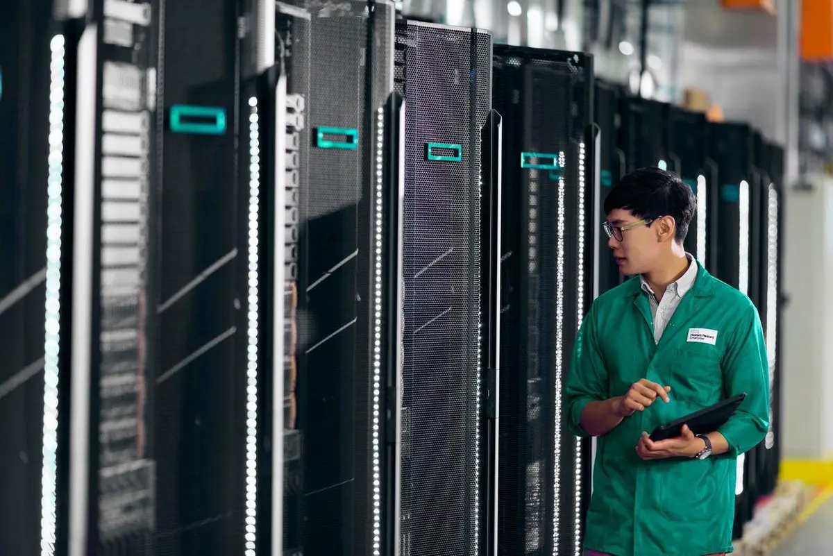 Hewlett Packard Enterprise - NS204i-u Gen11 - Storage controller (RAID) - NVMe PCIe - RAID 1 - PCIe 3.0