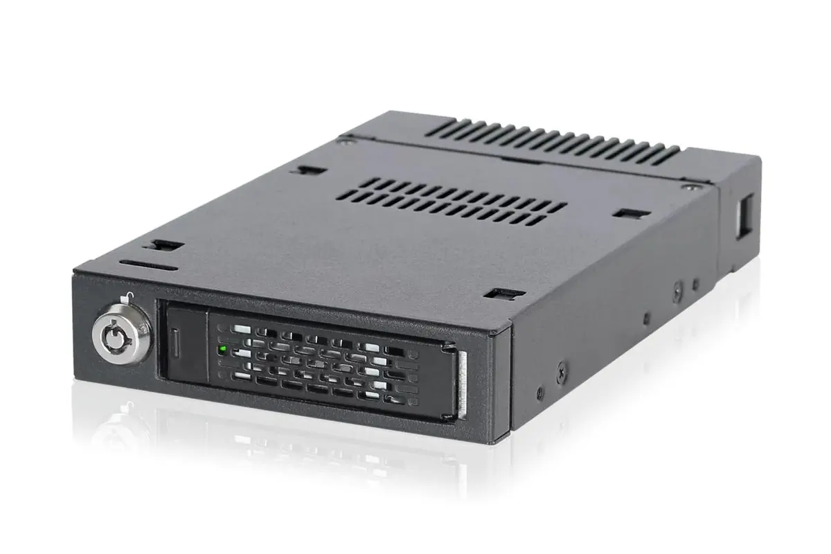 ICY DOCK - M.2 PCIe NVMe SSD Hot-Swap Mobile Rack for 3.5" Bay