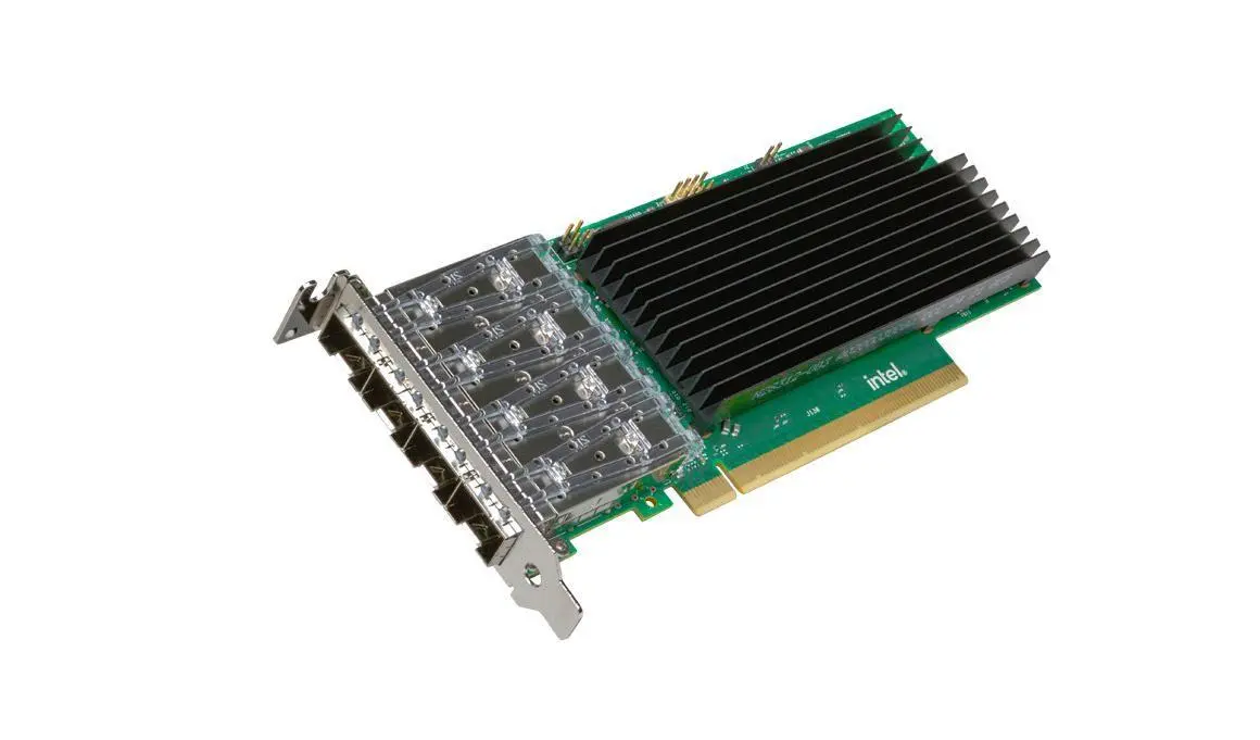 Intel - NIC/PCiE up to 25Gb 4 x SFP28 Retail