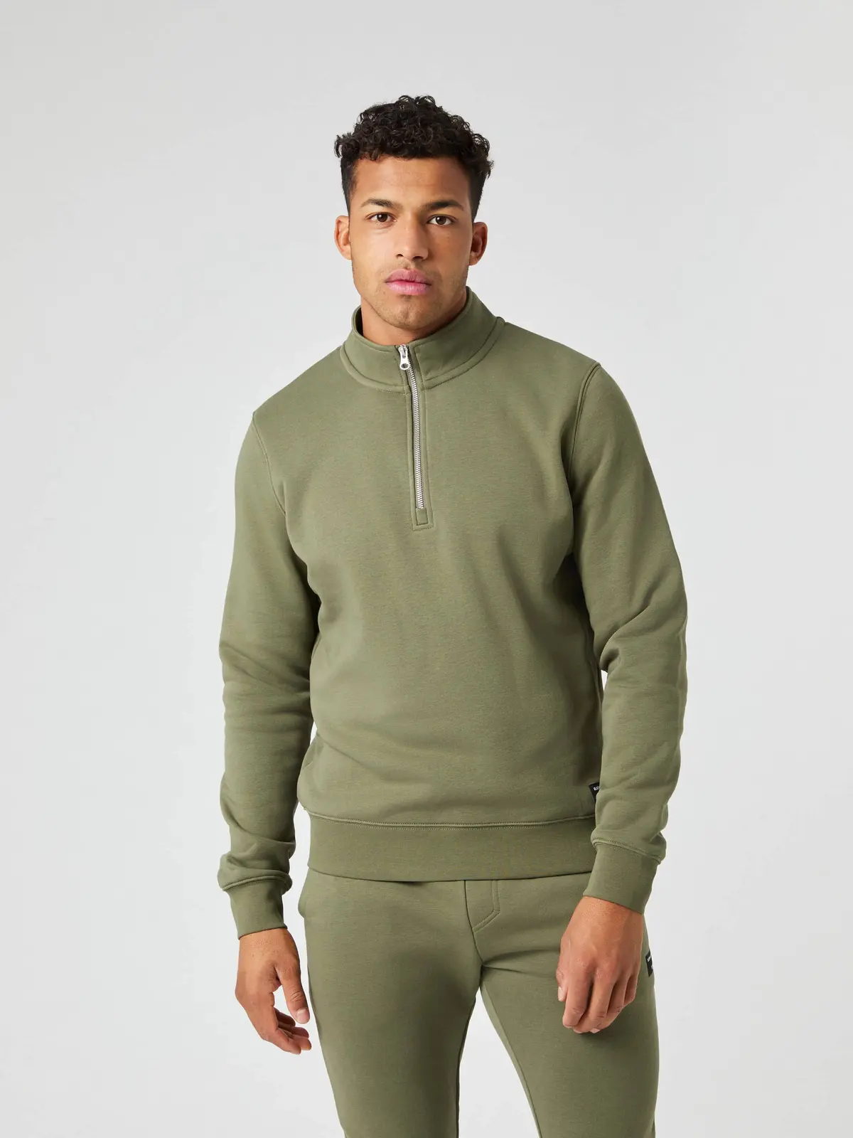 Centre Half Zip
