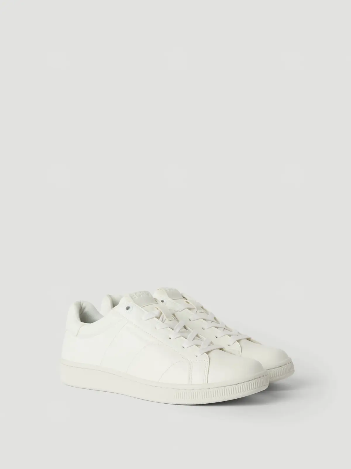 Women's Deuce Sneakers (T305)